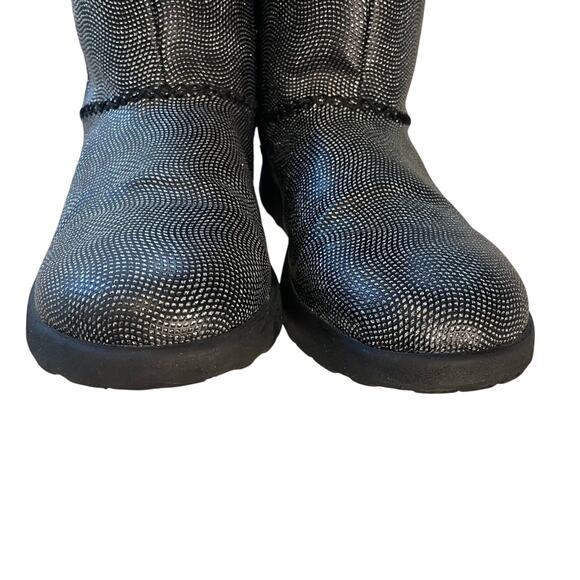 Ugg Girls JI Heart Ivy Short Mini Boots Suede Metallic Zip sz 4 Black 1010362 - Picture 6 of 17